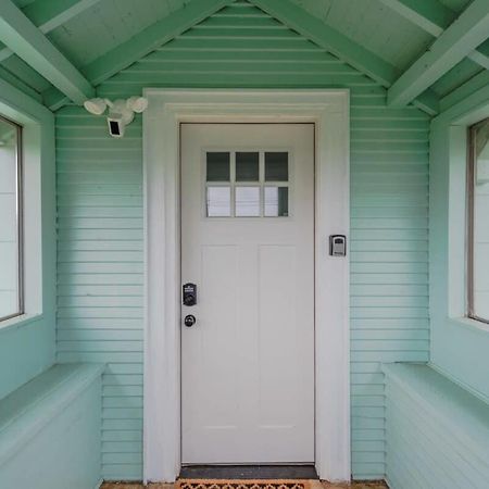 #Stayinmydistrict Coos Bay Cypress Cottage 外观 照片