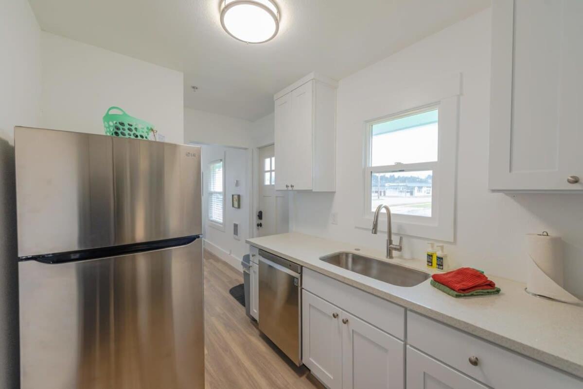 #Stayinmydistrict Coos Bay Cypress Cottage 外观 照片