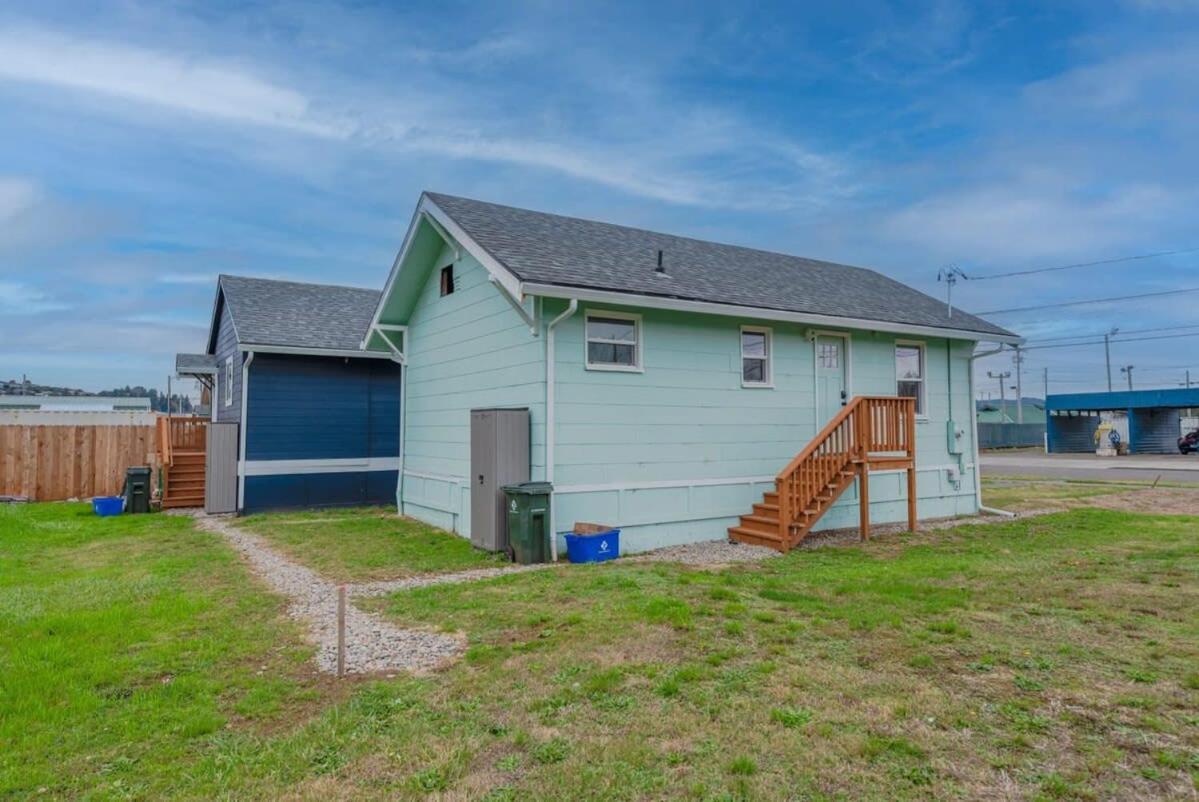 #Stayinmydistrict Coos Bay Cypress Cottage 外观 照片