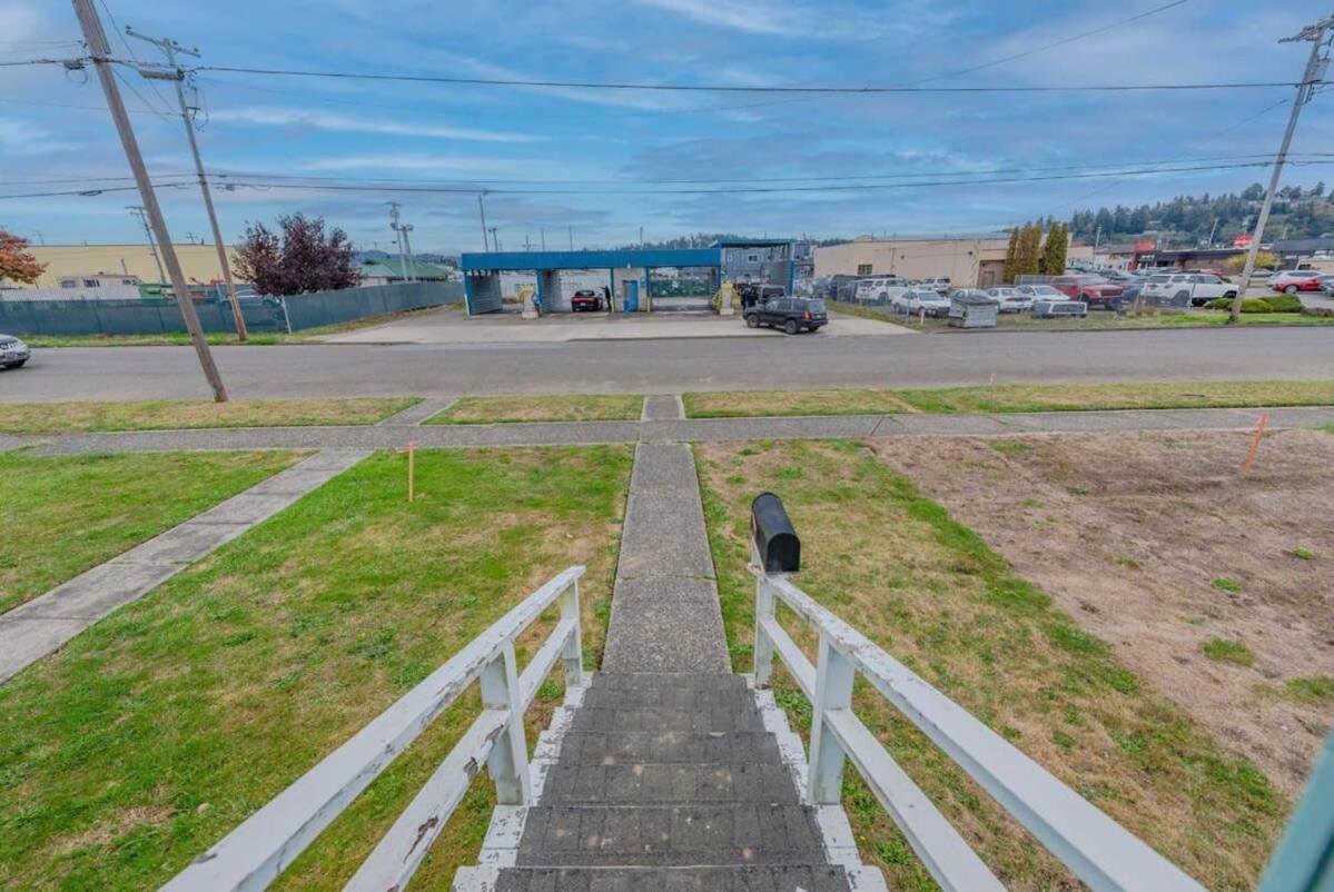 #Stayinmydistrict Coos Bay Cypress Cottage 外观 照片
